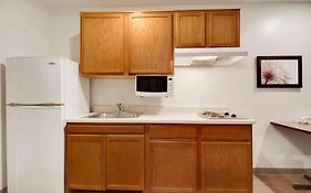 Woodspring Suites Conroe